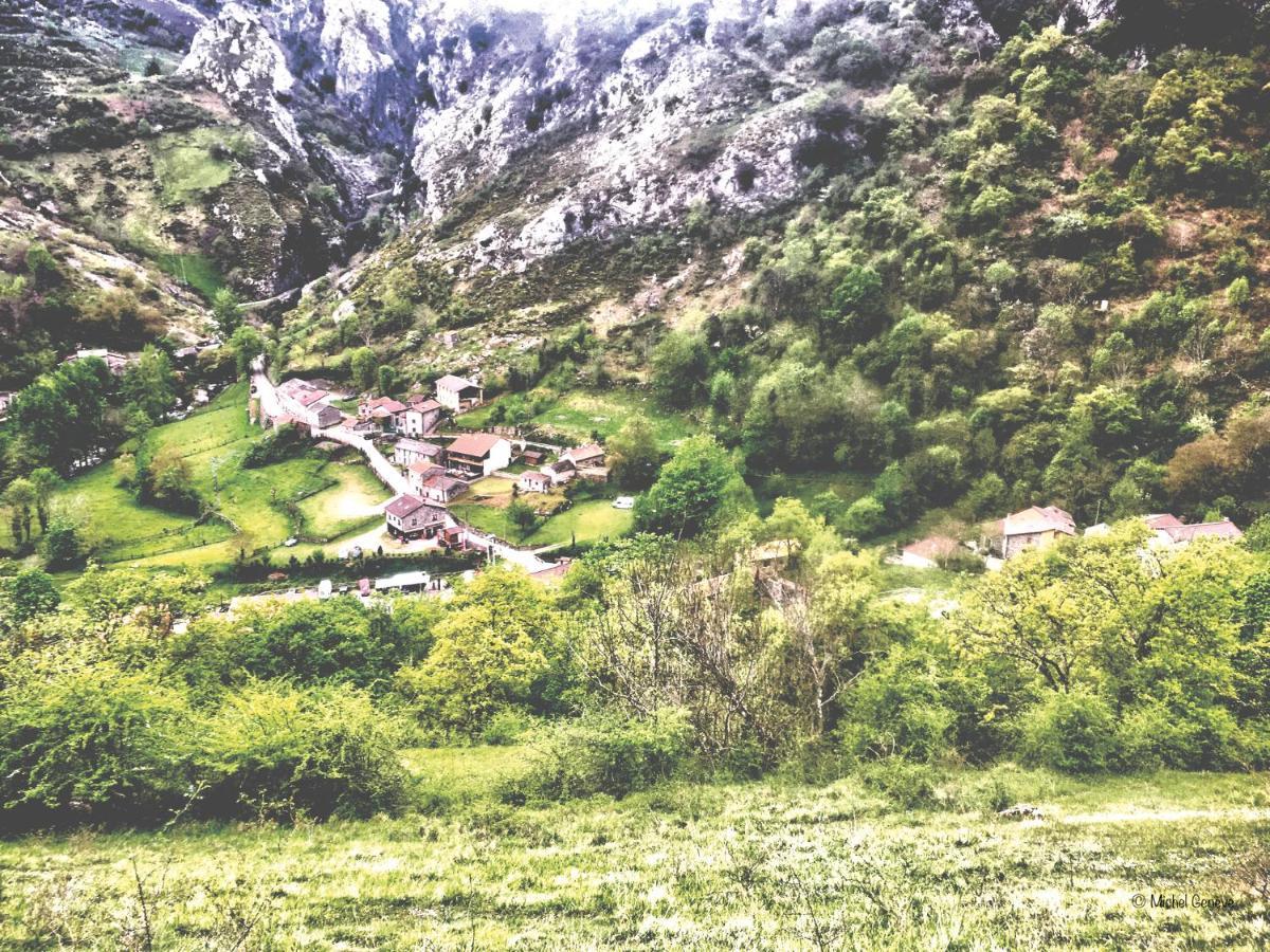 Casas Rurales De Cain Pension Buitenkant foto