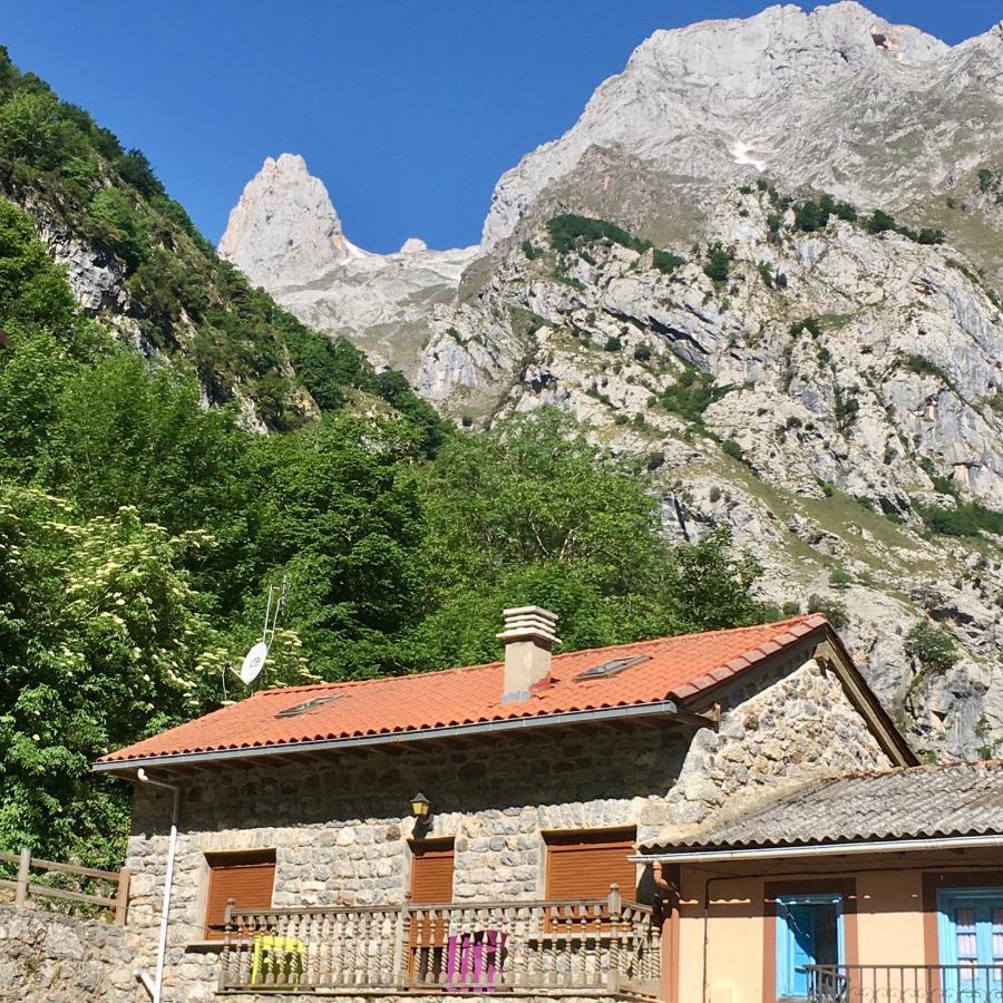 Casas Rurales De Cain Pension Buitenkant foto